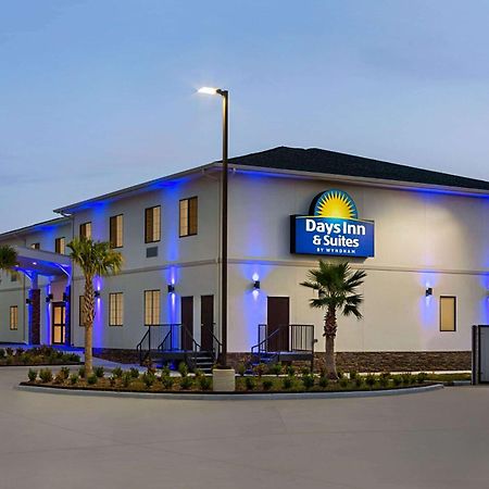 Days Inn & Suites By Wyndham Greater טומבול מראה חיצוני תמונה