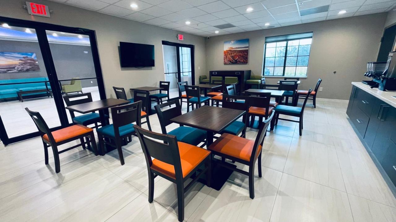 Days Inn & Suites By Wyndham Greater טומבול מראה חיצוני תמונה