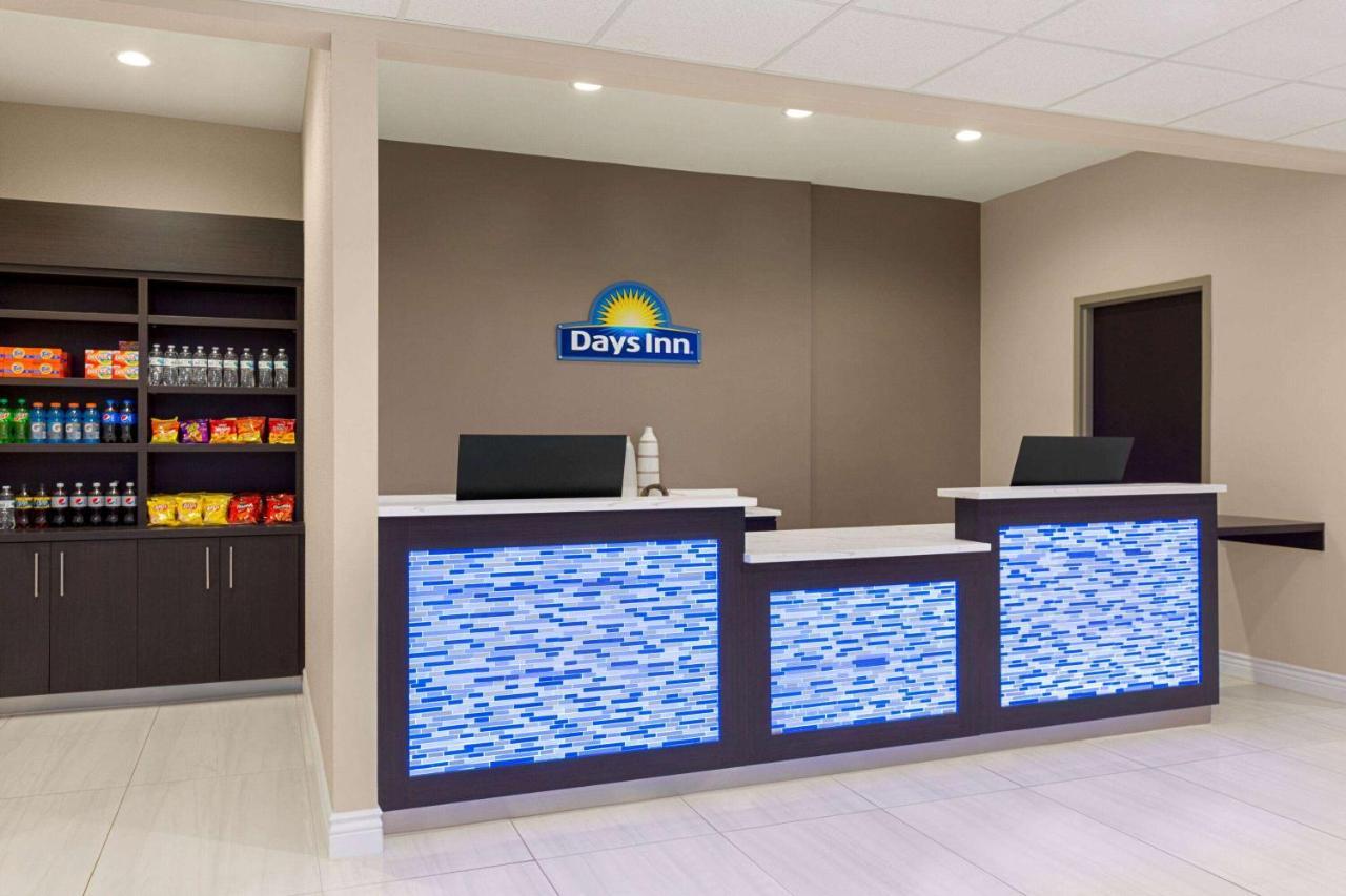 Days Inn & Suites By Wyndham Greater טומבול מראה חיצוני תמונה