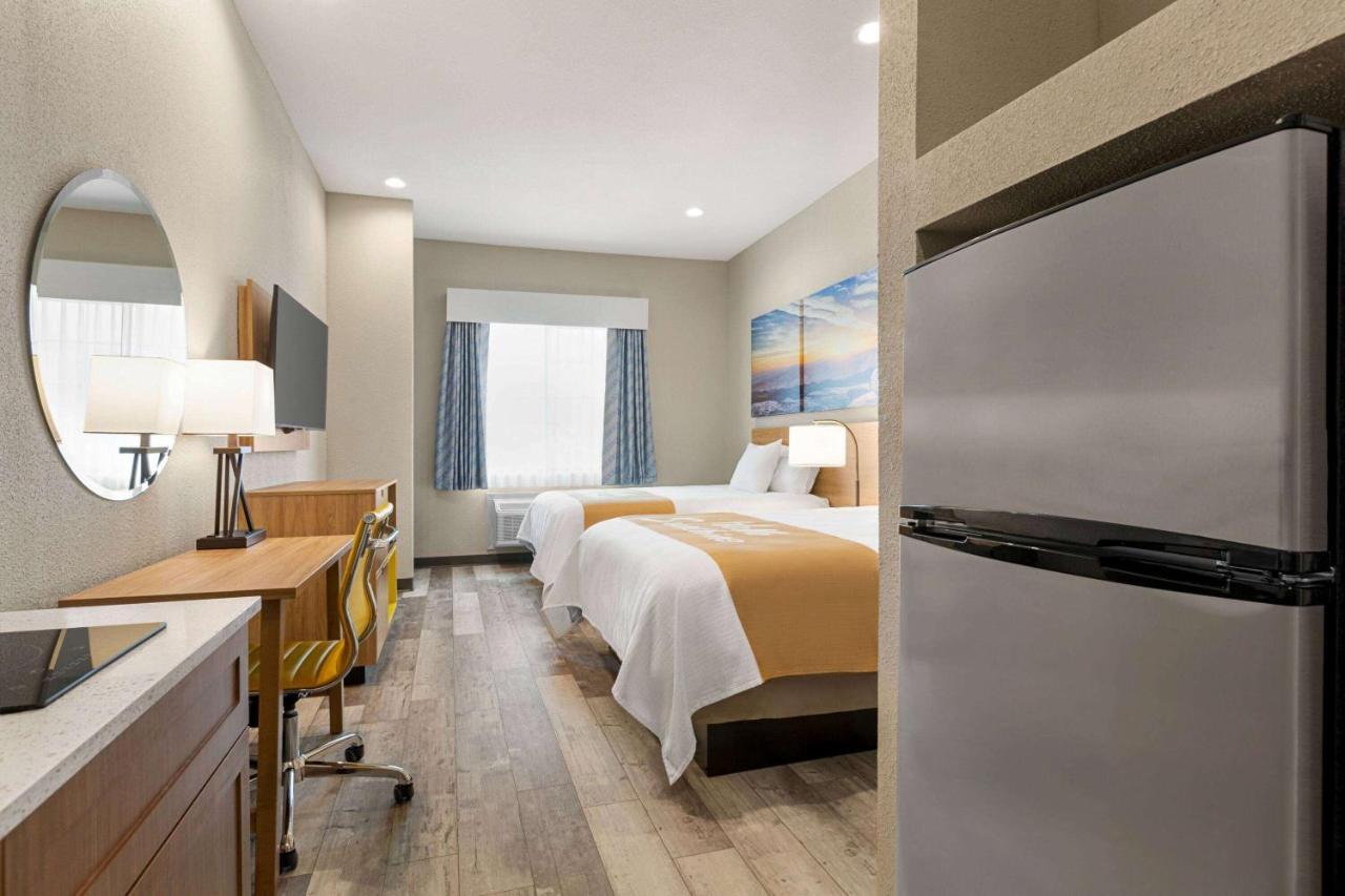 Days Inn & Suites By Wyndham Greater טומבול מראה חיצוני תמונה