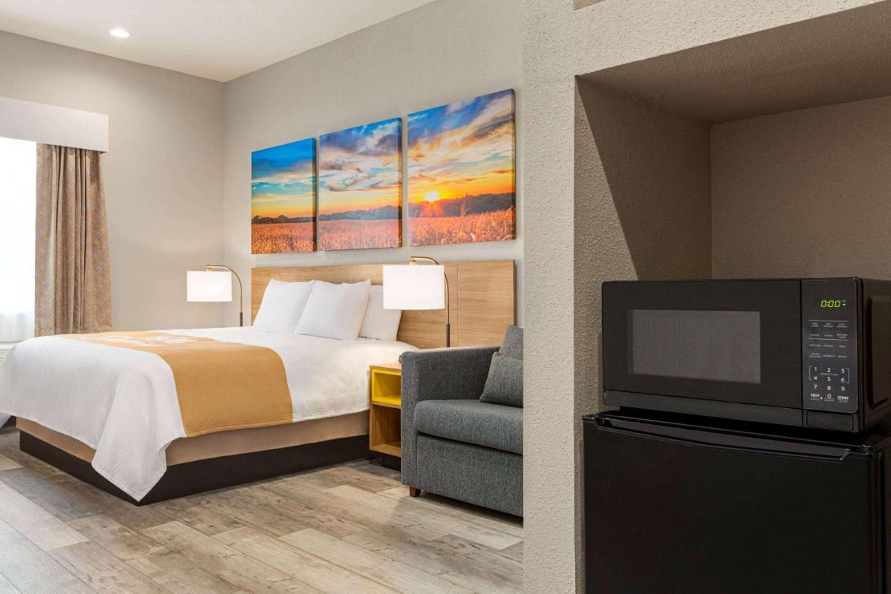 Days Inn & Suites By Wyndham Greater טומבול מראה חיצוני תמונה
