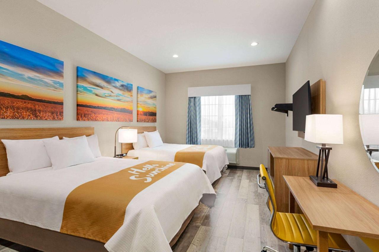 Days Inn & Suites By Wyndham Greater טומבול מראה חיצוני תמונה